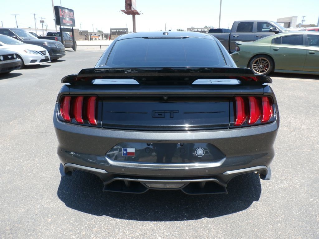 2020 Ford Mustang Image 3