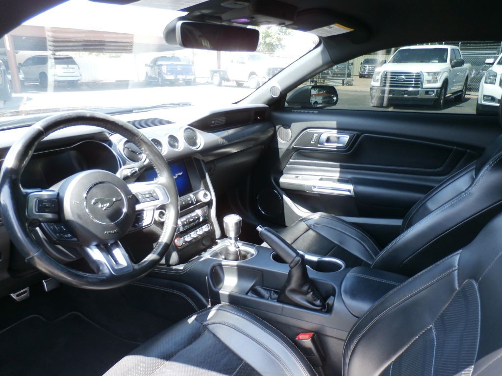 2020 Ford Mustang Image 8