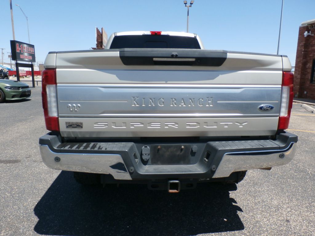 2017 Ford F-250 Image 4