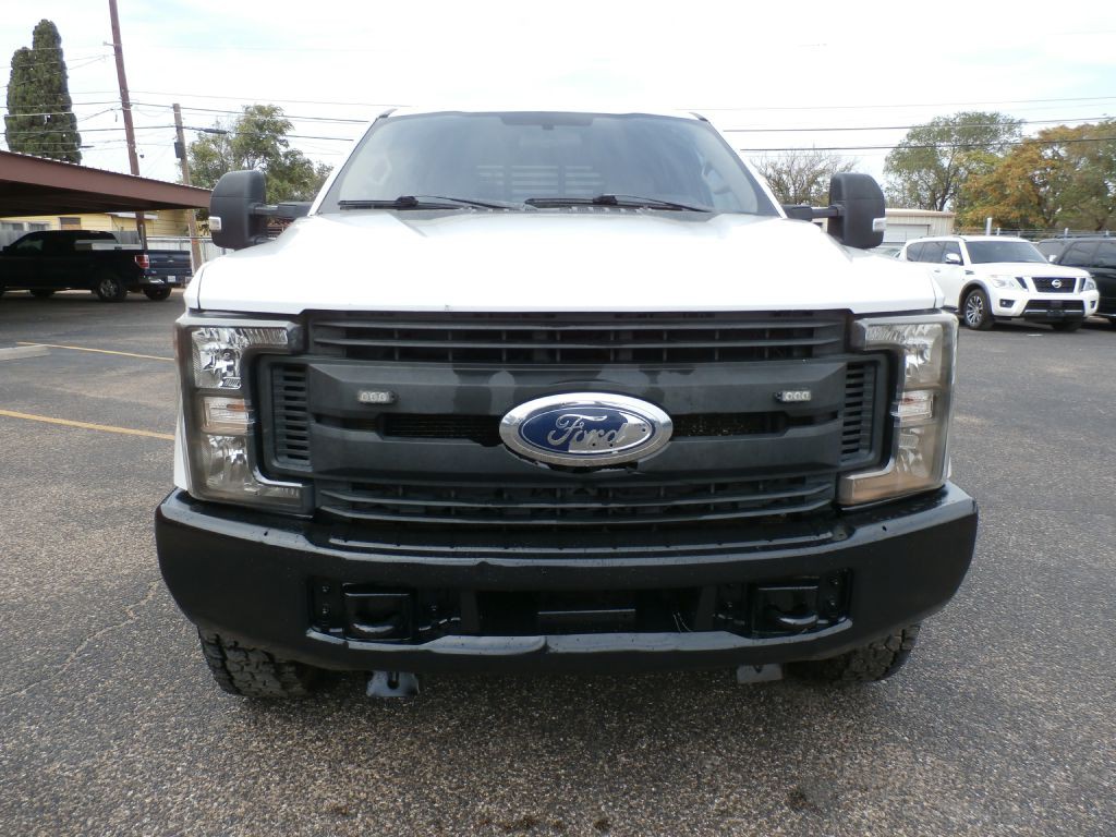 2018 Ford F-250 Image 2