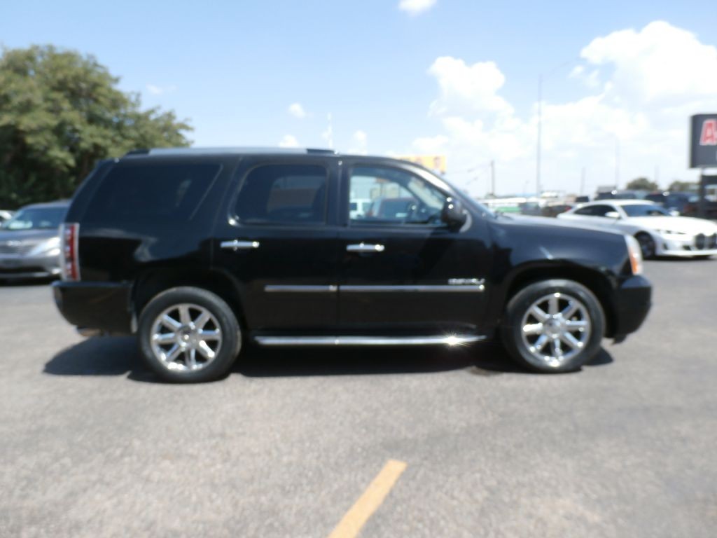 2013 GMC Yukon Image 1