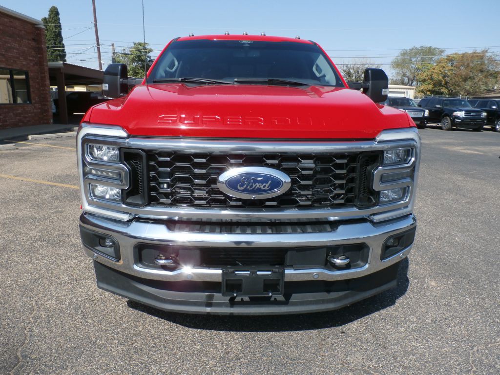 2024 Ford F-350 Image 2