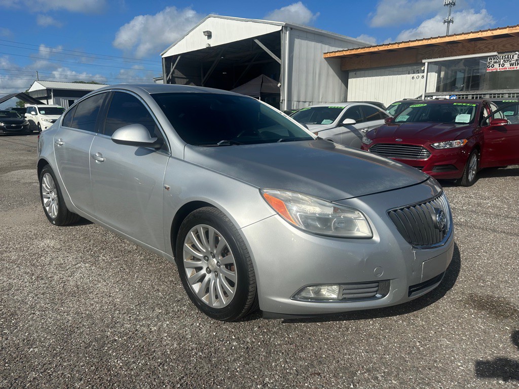 2011 Buick Regal Image 16