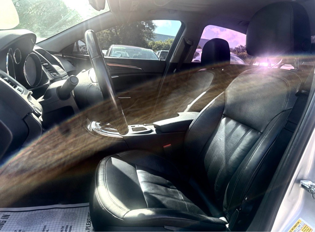 2011 Buick Regal Image 22
