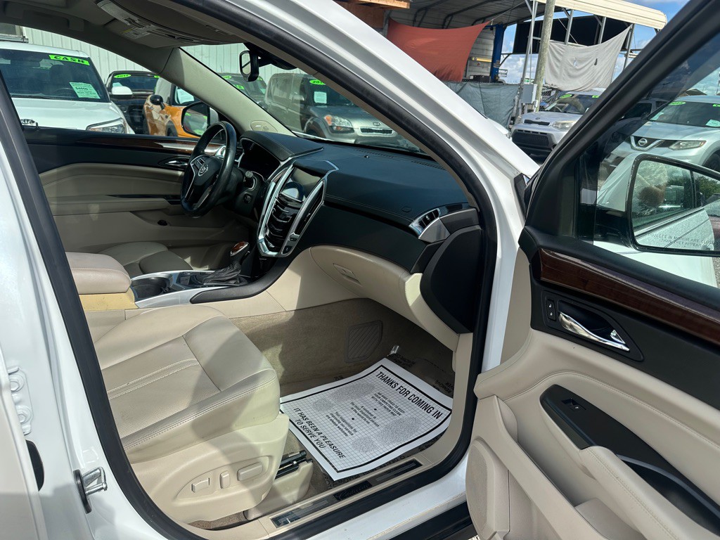 2013 Cadillac SRX Image 12