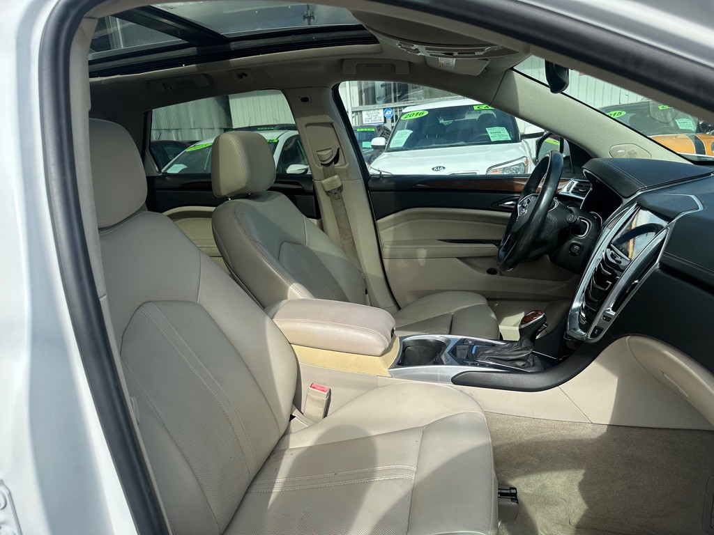 2013 Cadillac SRX Image 13