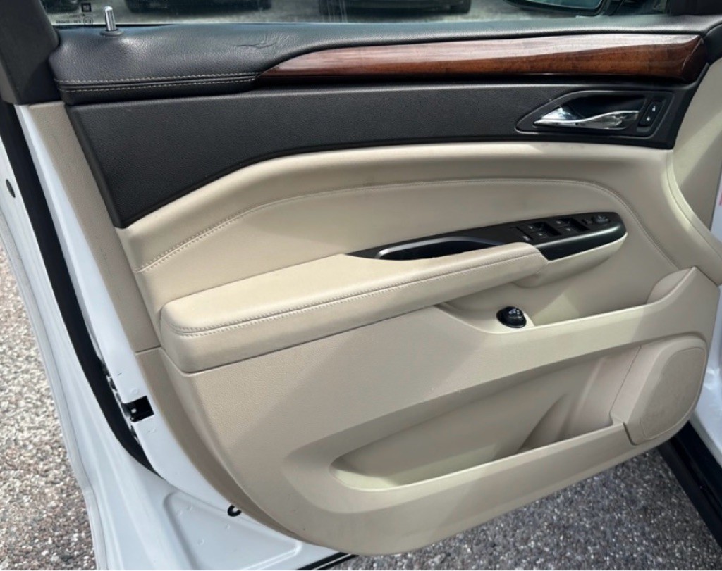 2013 Cadillac SRX Image 28
