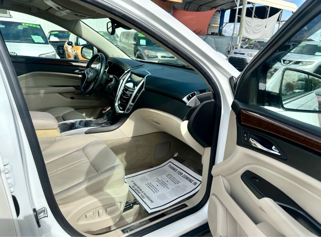2013 Cadillac SRX Image 29