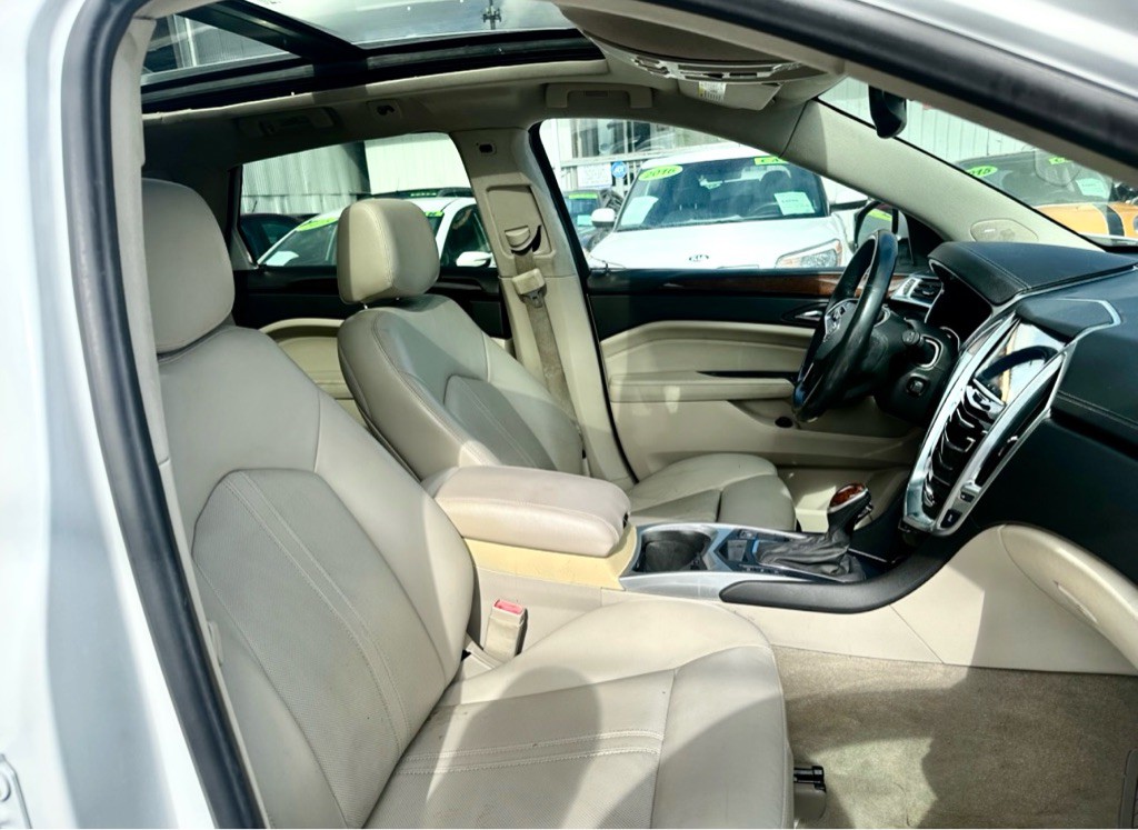 2013 Cadillac SRX Image 30