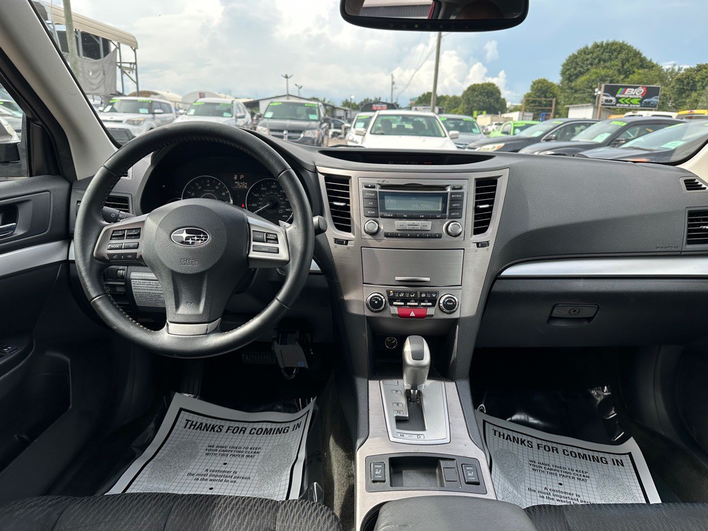 2012 Subaru Outback Image 9