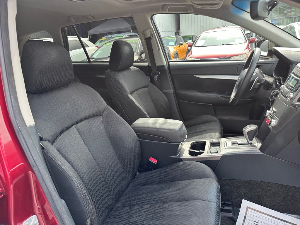 2012 Subaru Outback Image 13