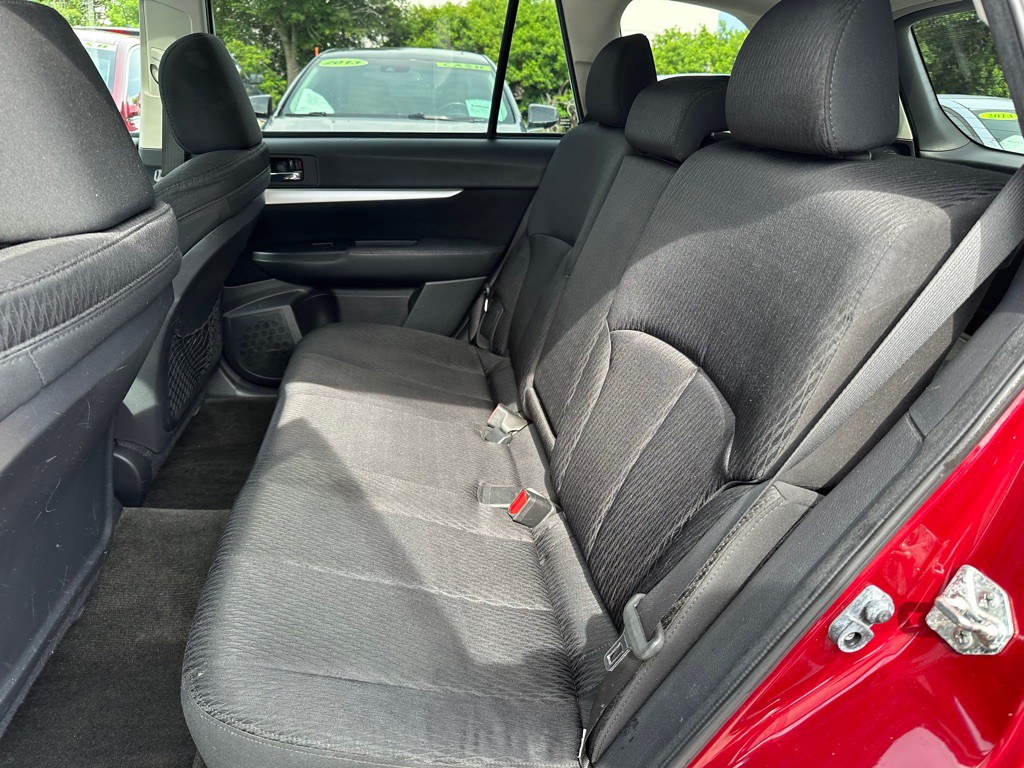 2012 Subaru Outback Image 15