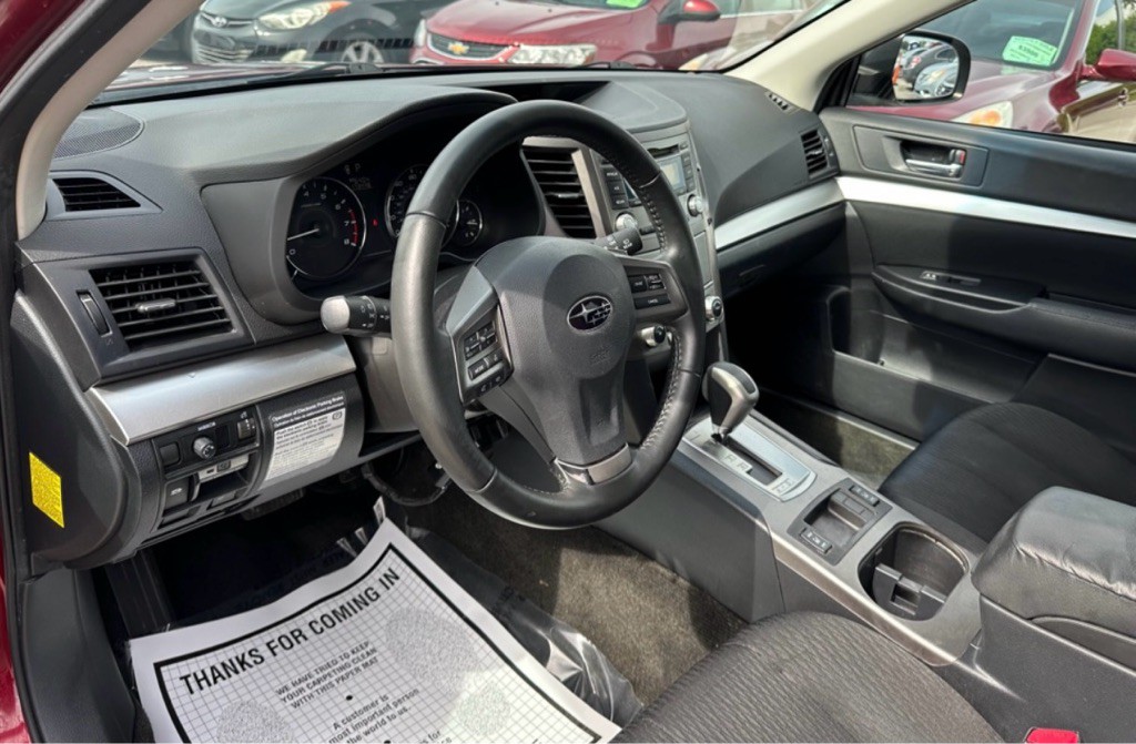 2012 Subaru Outback Image 24