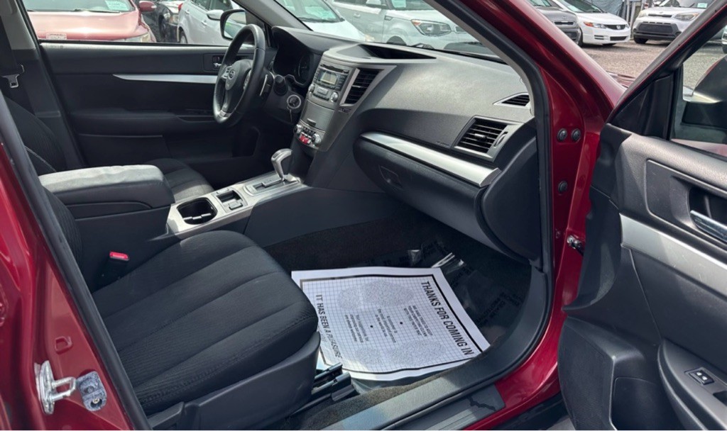 2012 Subaru Outback Image 29