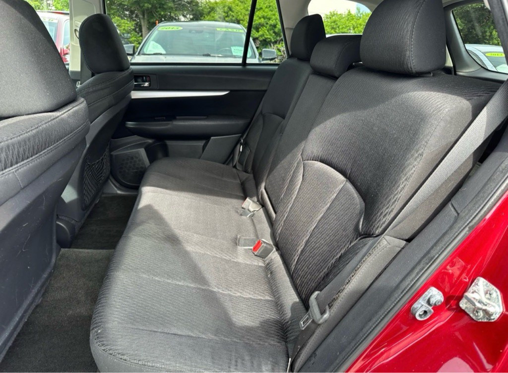 2012 Subaru Outback Image 31