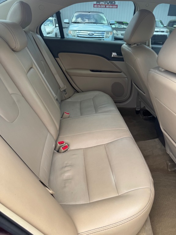 2011 Ford Fusion Image 10