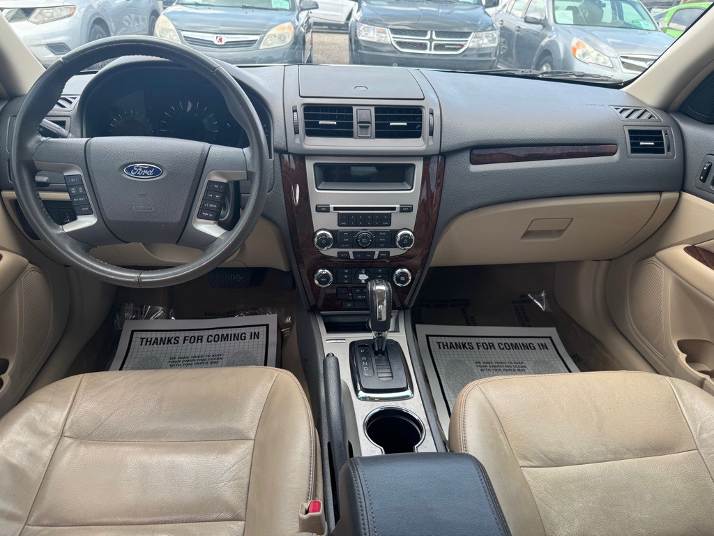 2011 Ford Fusion Image 11