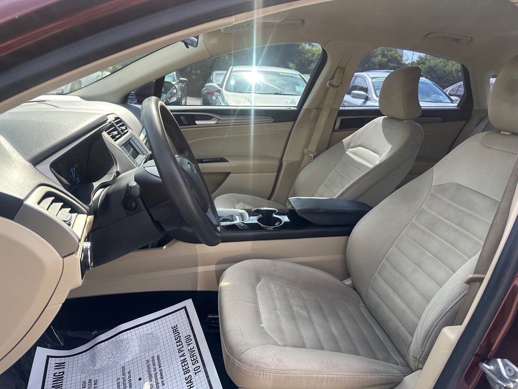 2015 Ford Fusion Image 10
