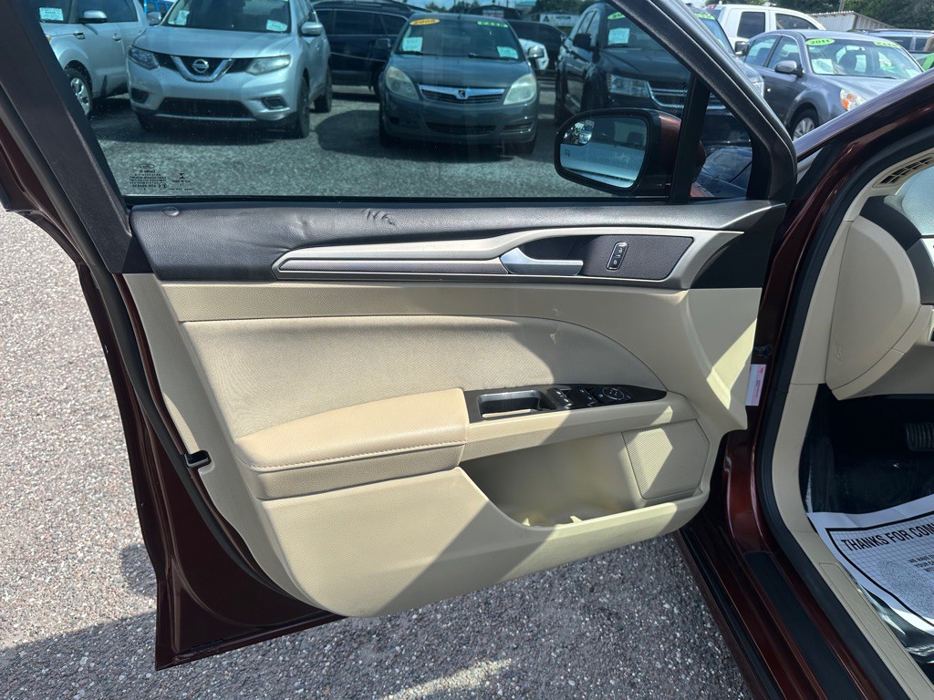 2015 Ford Fusion Image 11
