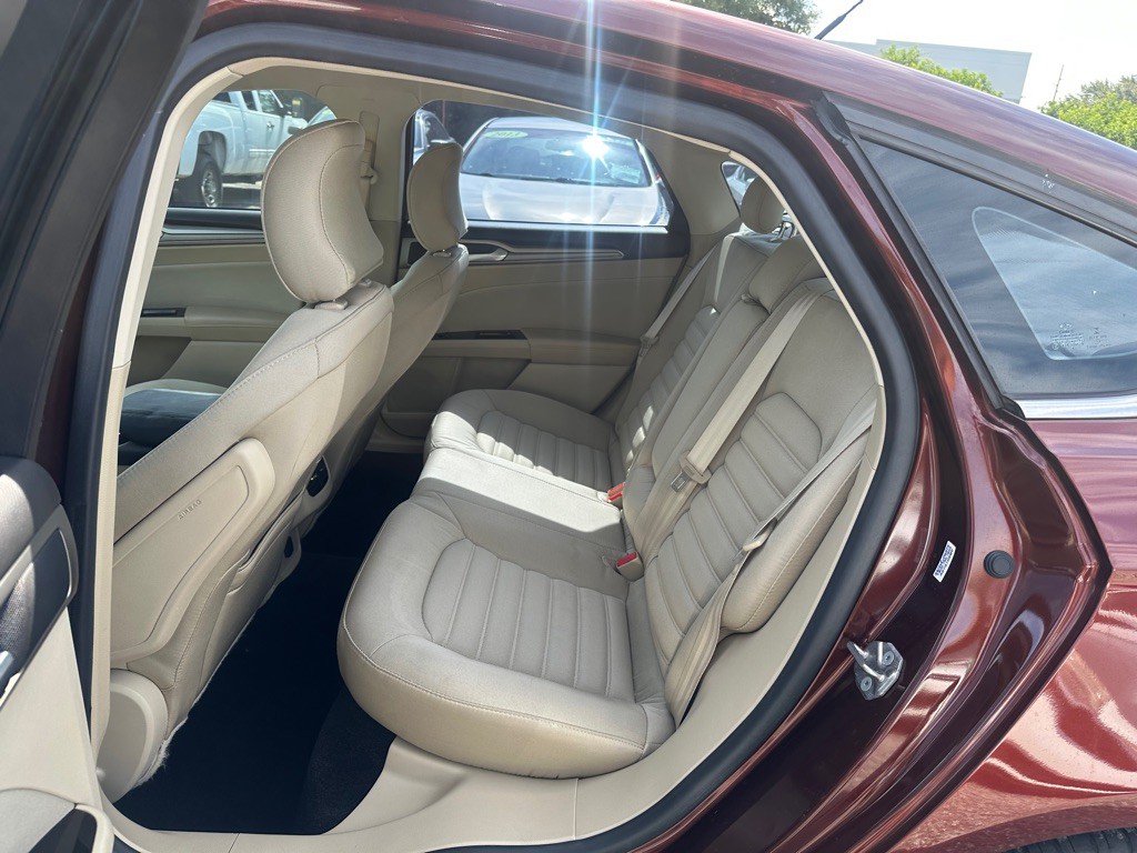 2015 Ford Fusion Image 15