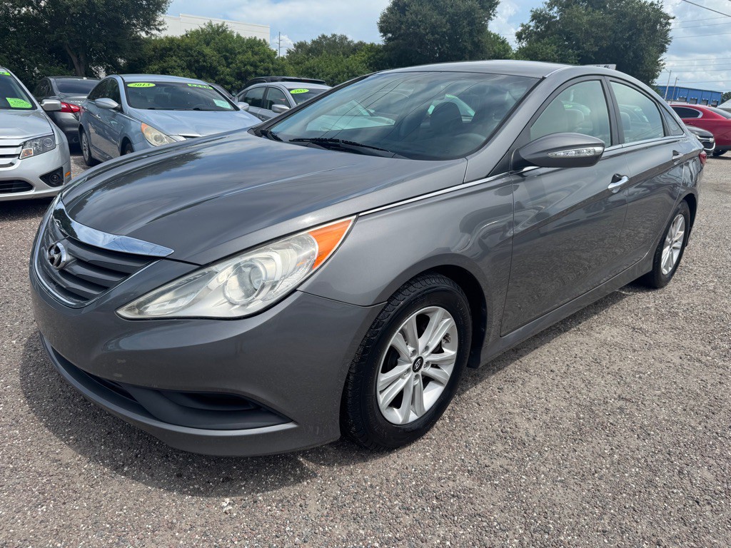 2014 Hyundai Sonata Image 1
