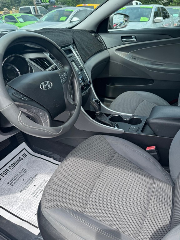 2014 Hyundai Sonata Image 8