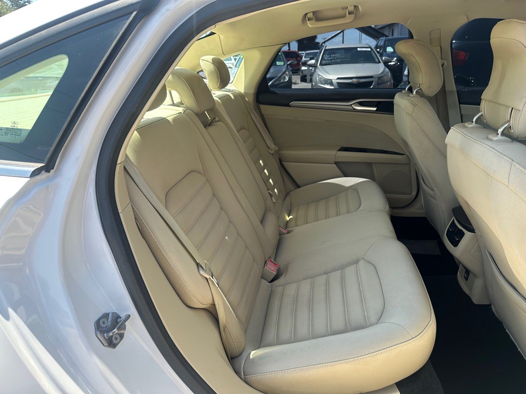2013 Ford Fusion Image 11