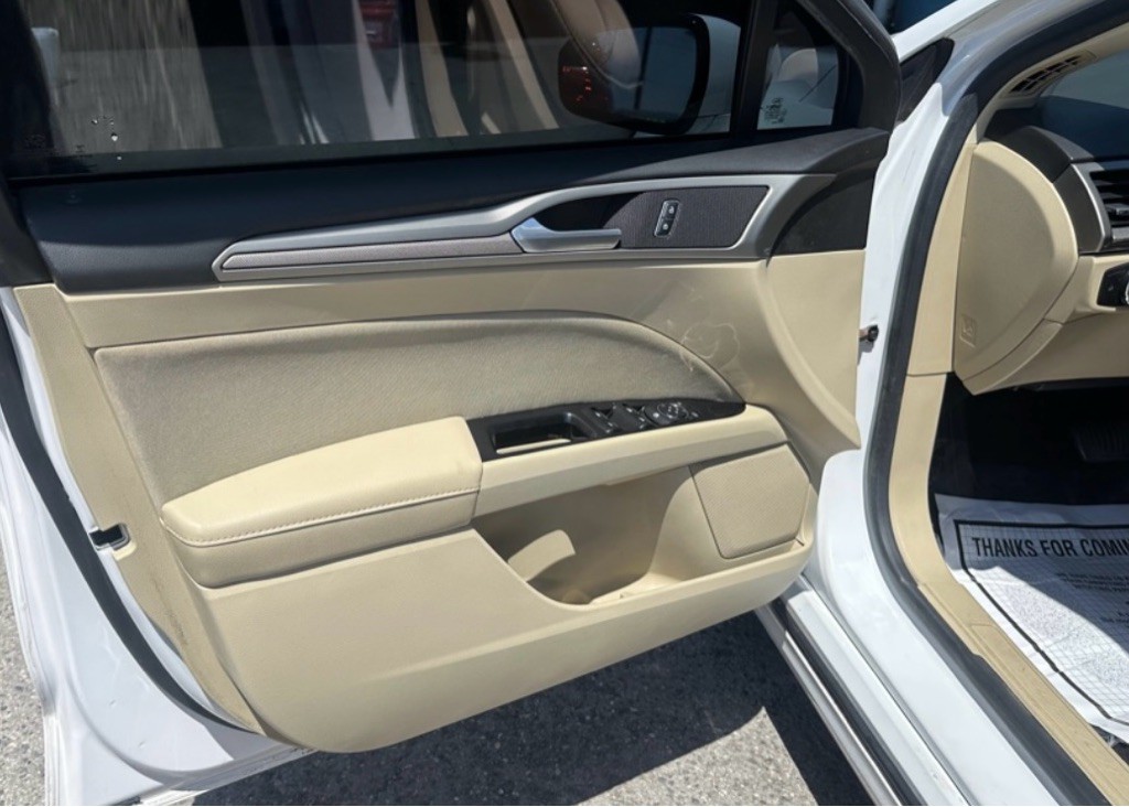 2013 Ford Fusion Image 16