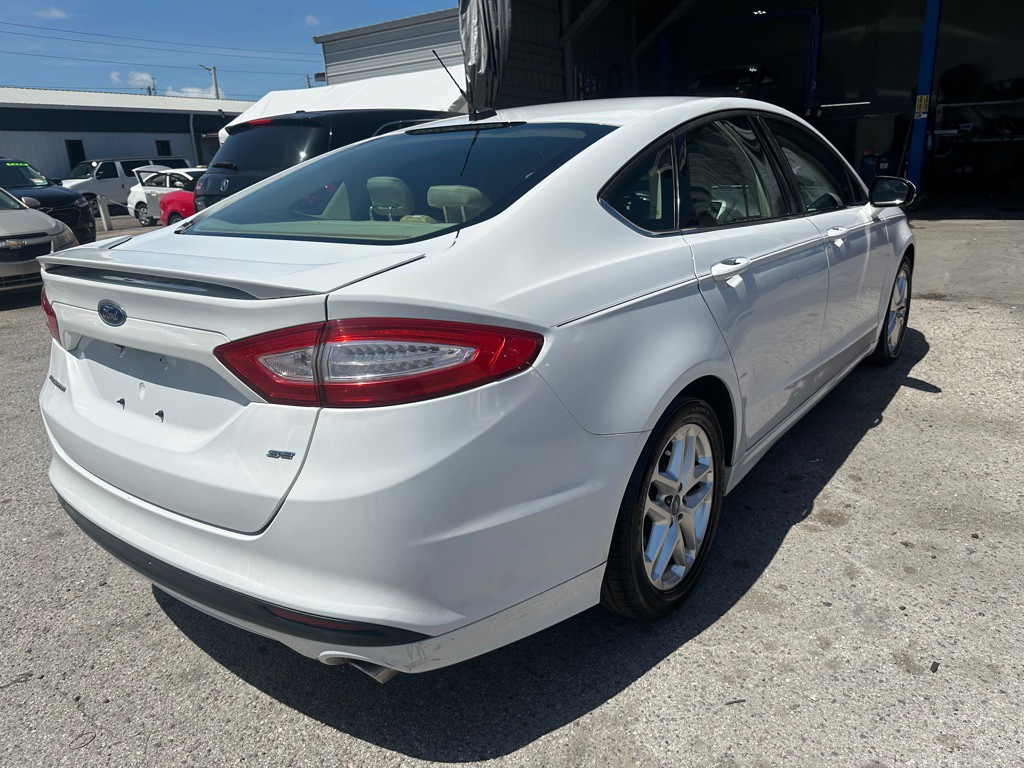 2013 Ford Fusion Image 21