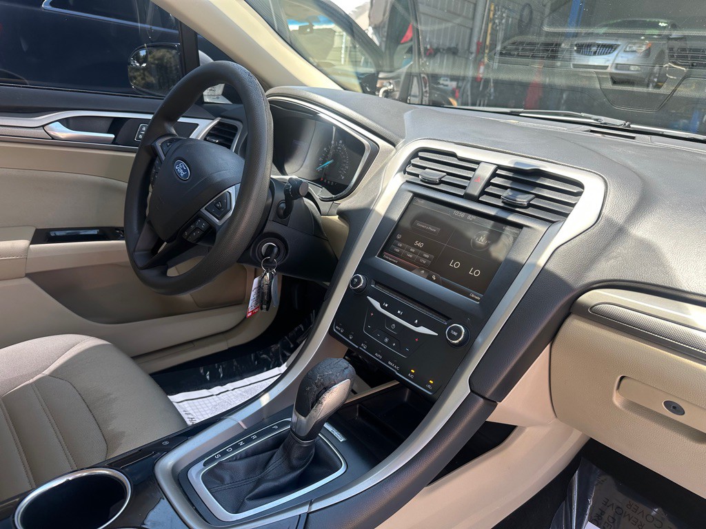 2013 Ford Fusion Image 23