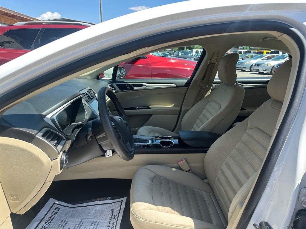 2013 Ford Fusion Image 24