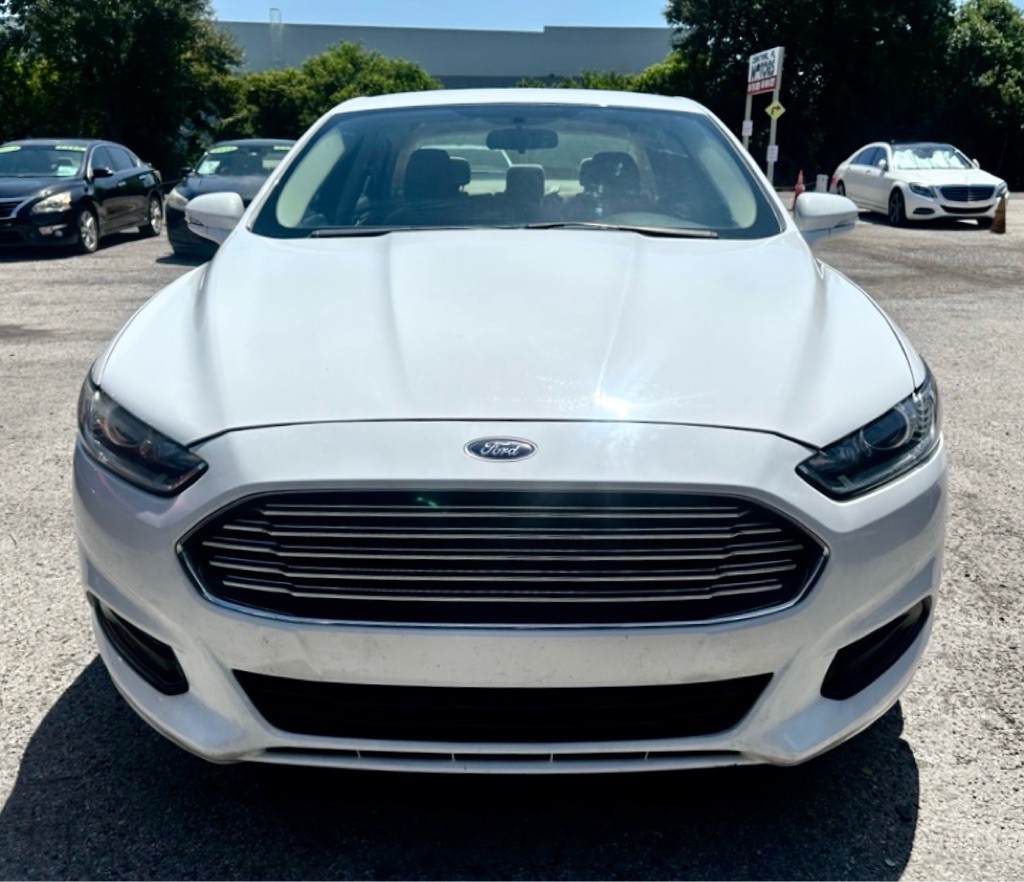 2013 Ford Fusion Image 3