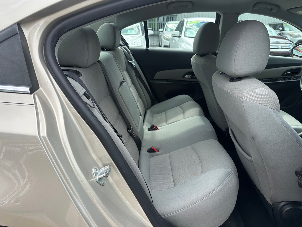 2014 Chevrolet Cruze Image 14
