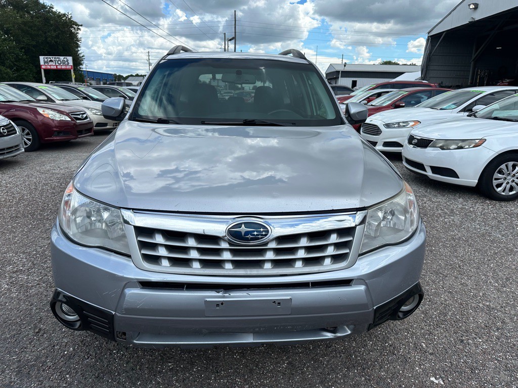 2013 Subaru Forester Image 2