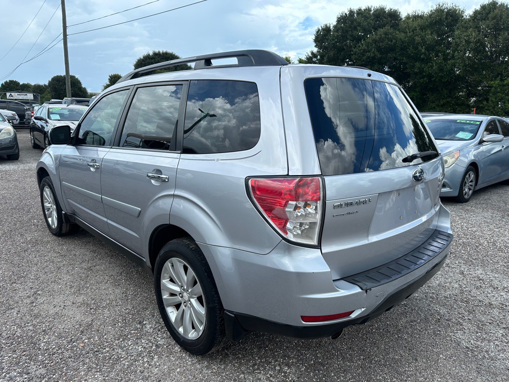 2013 Subaru Forester Image 4