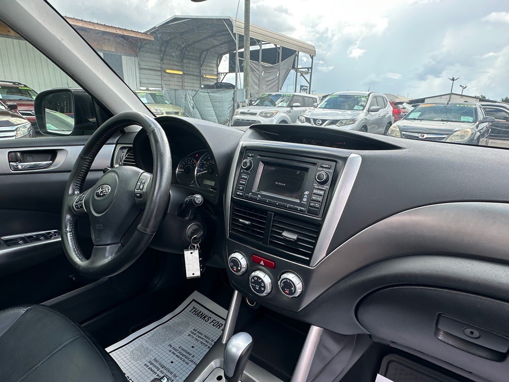 2013 Subaru Forester Image 8
