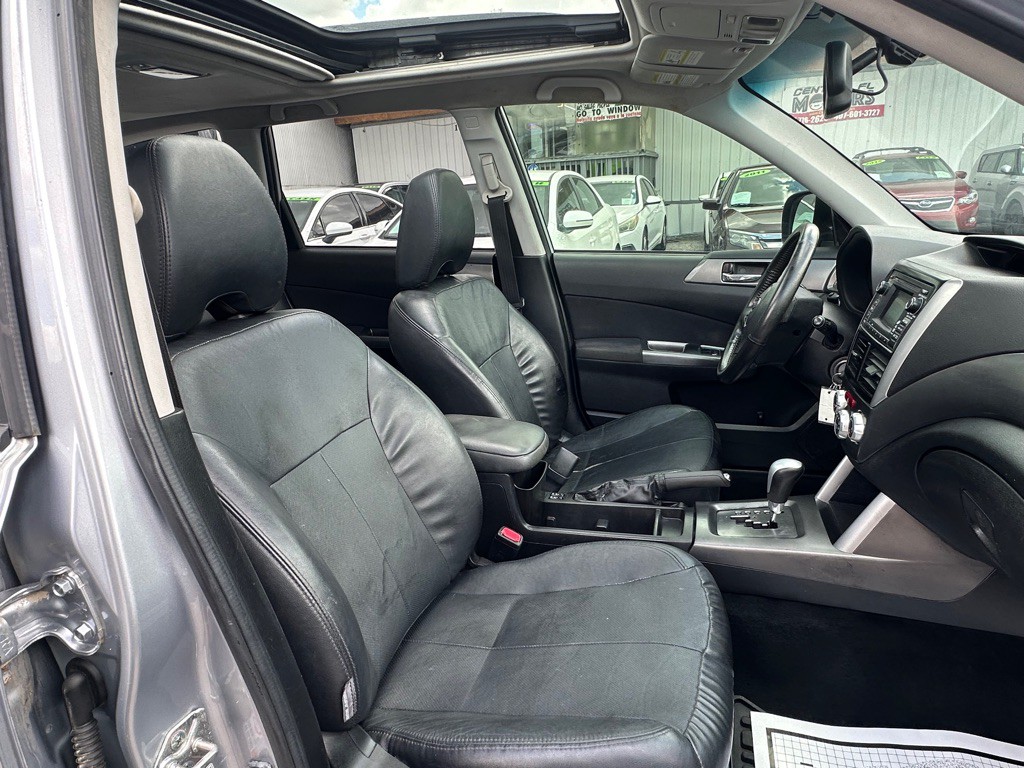 2013 Subaru Forester Image 13