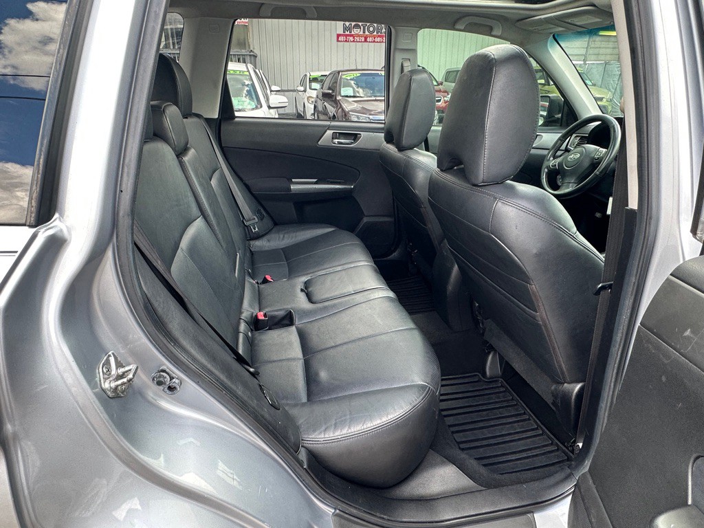 2013 Subaru Forester Image 14
