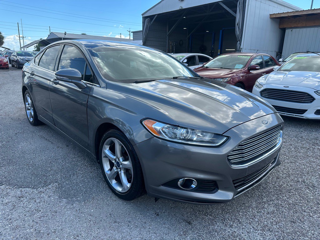 2014 Ford Fusion Image 1