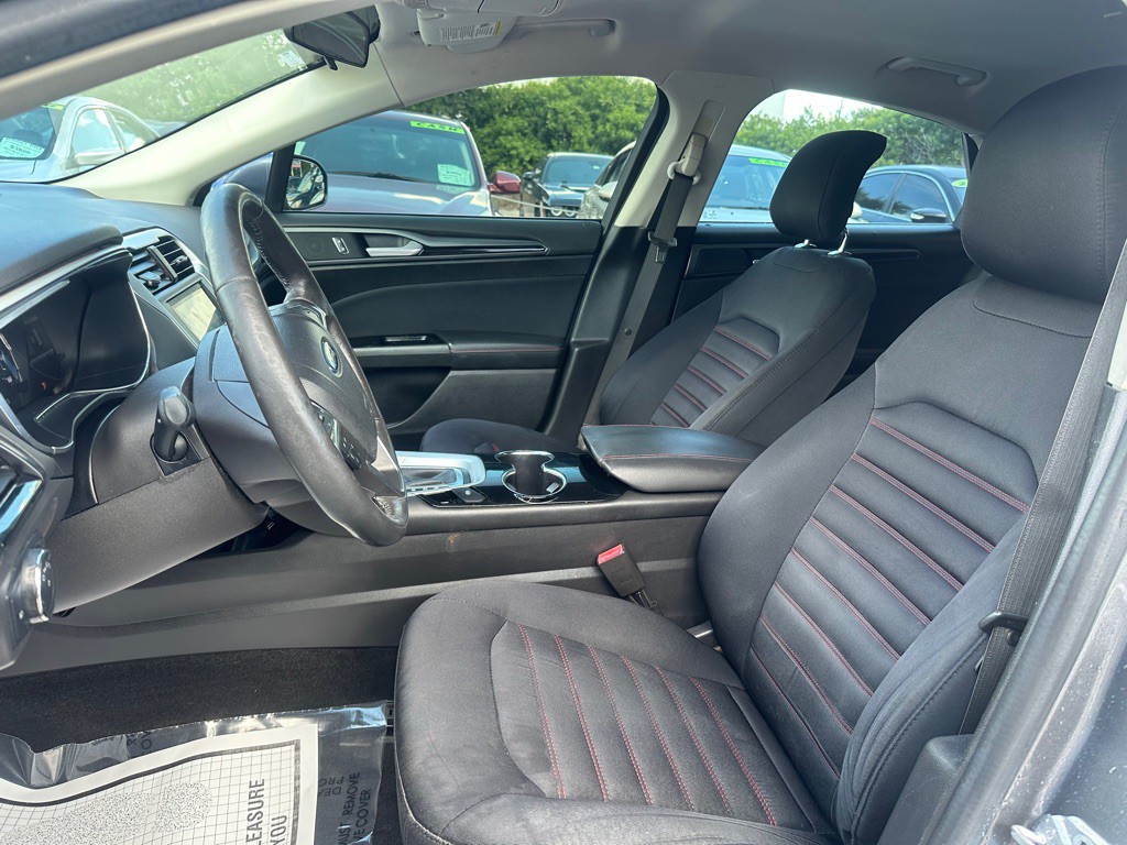 2014 Ford Fusion Image 10