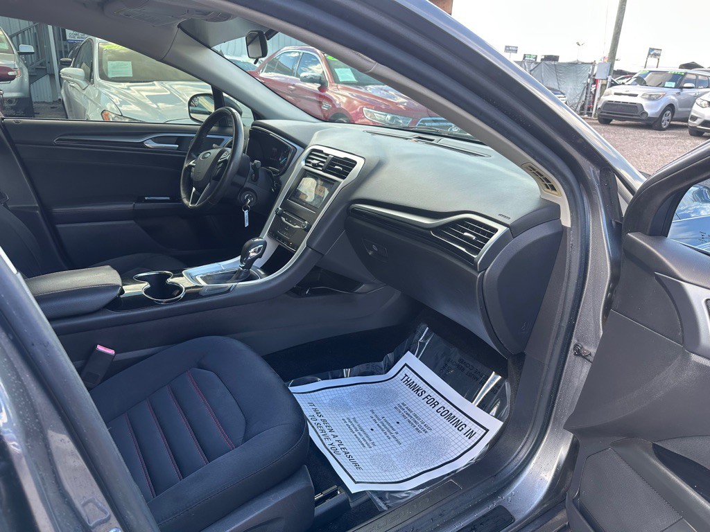 2014 Ford Fusion Image 12