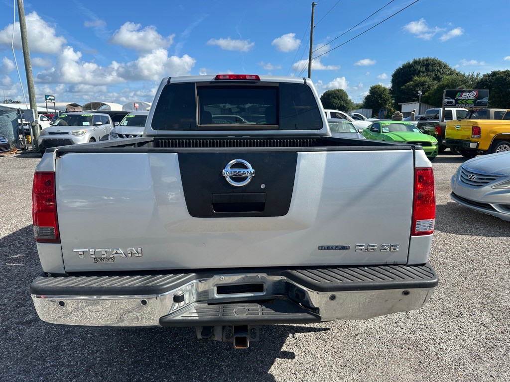 2010 Nissan Titan Image 5