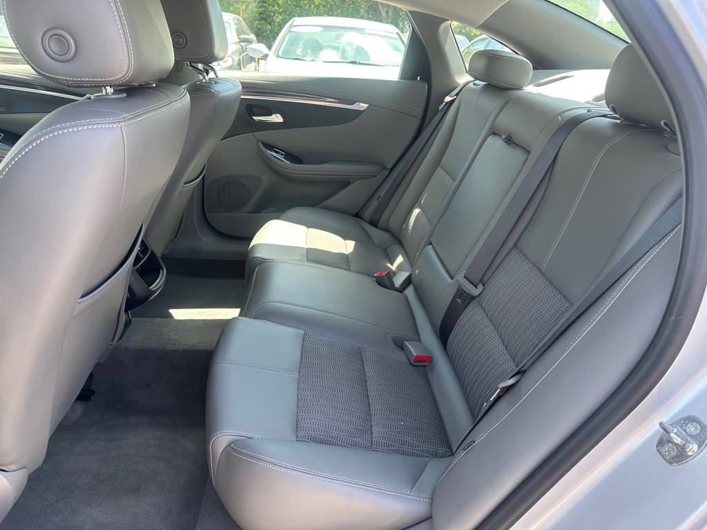 2017 Chevrolet Impala Image 15