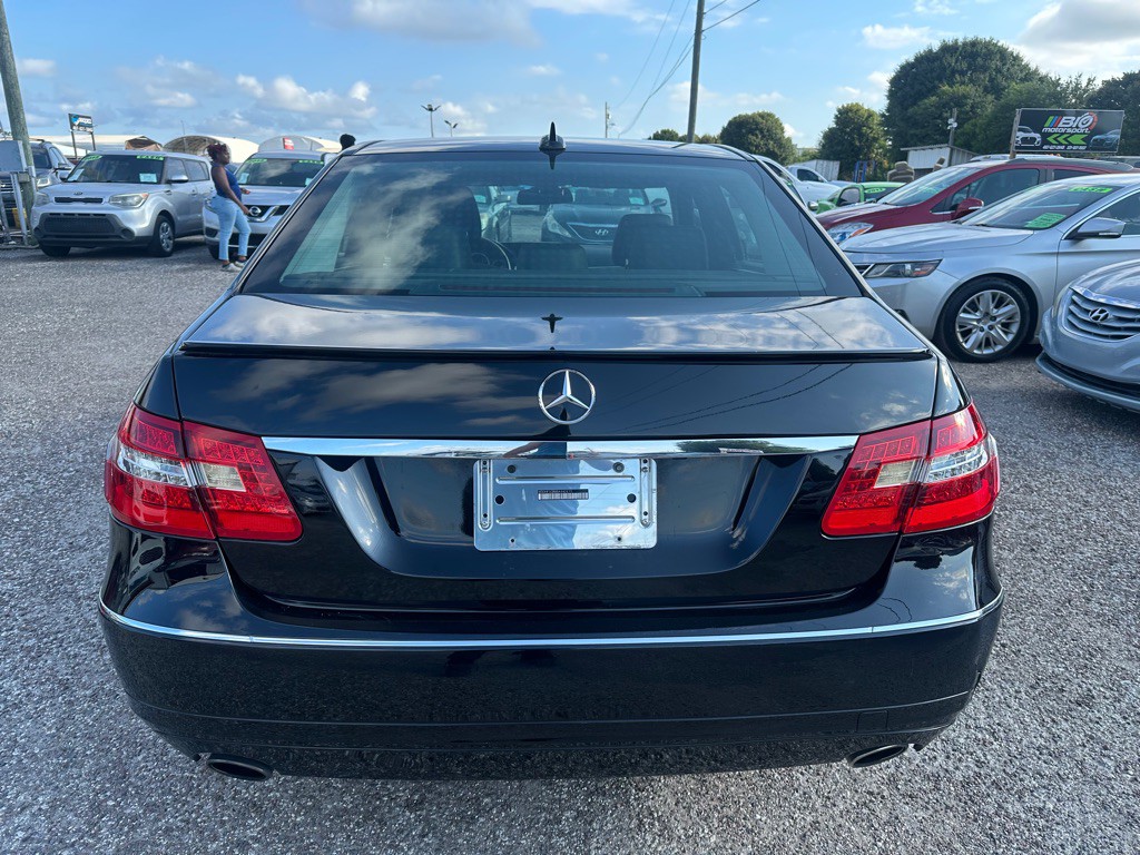 2011 Mercedes-Benz E-Class Image 5