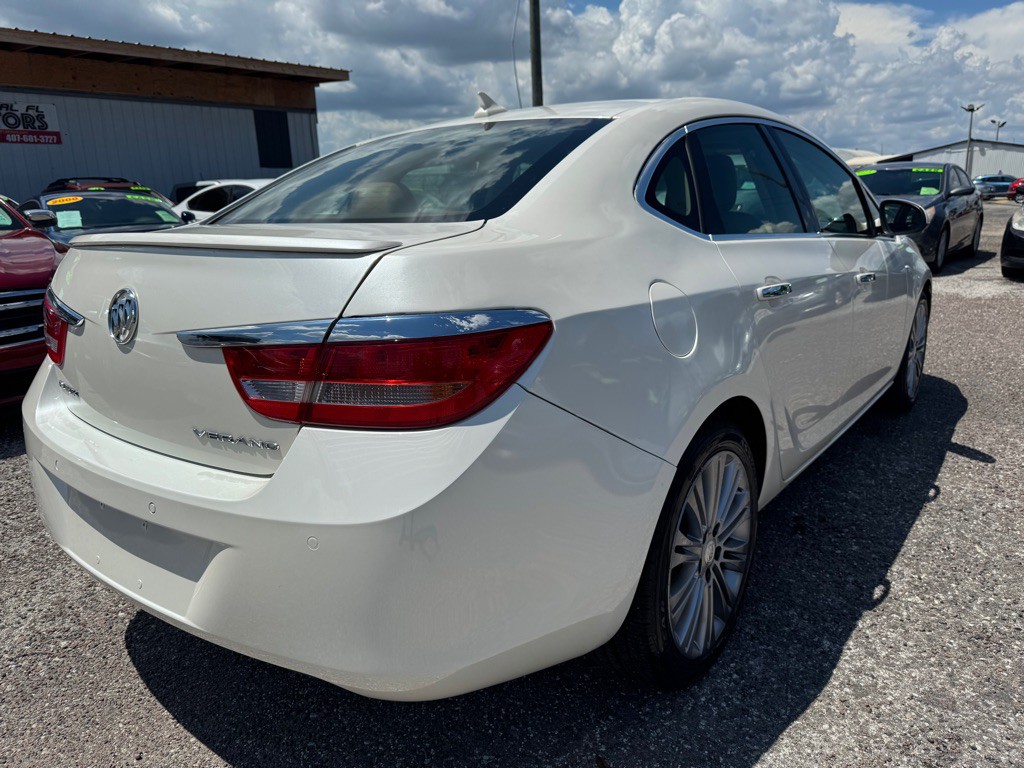 2013 Buick Verano Image 2