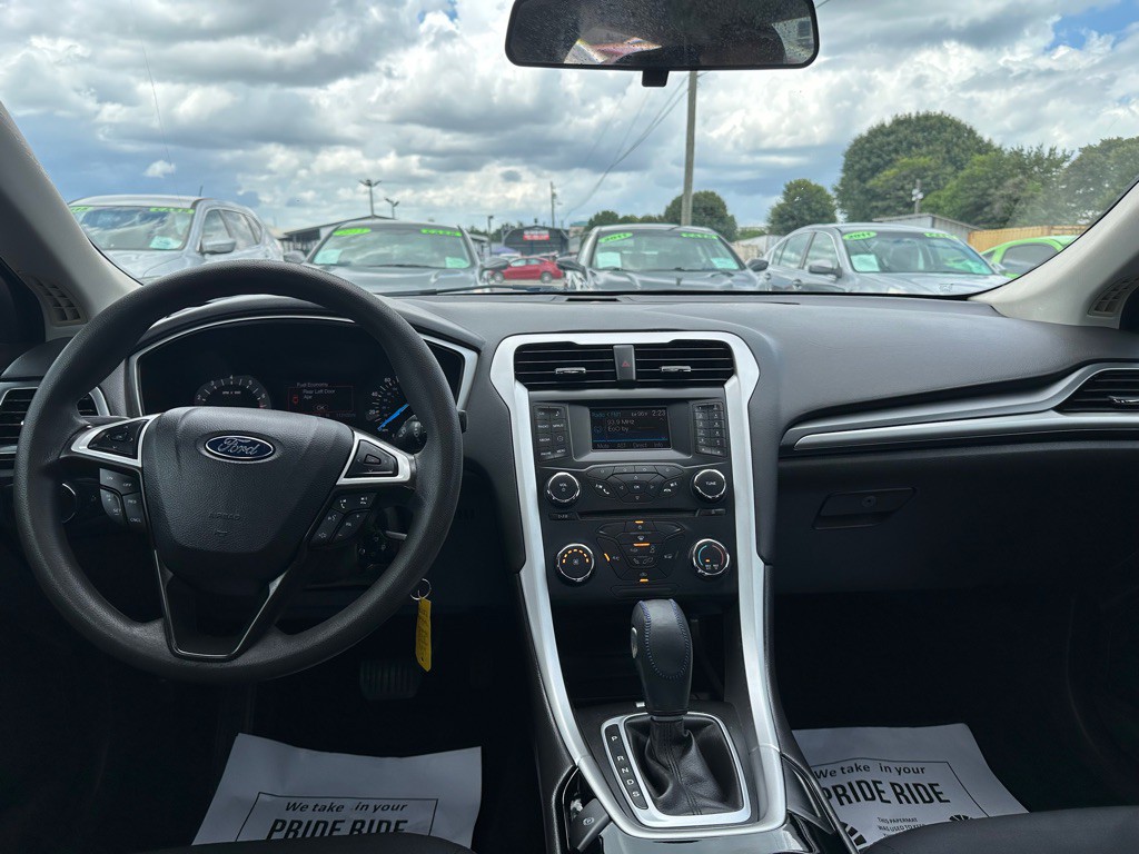 2014 Ford Fusion Image 9