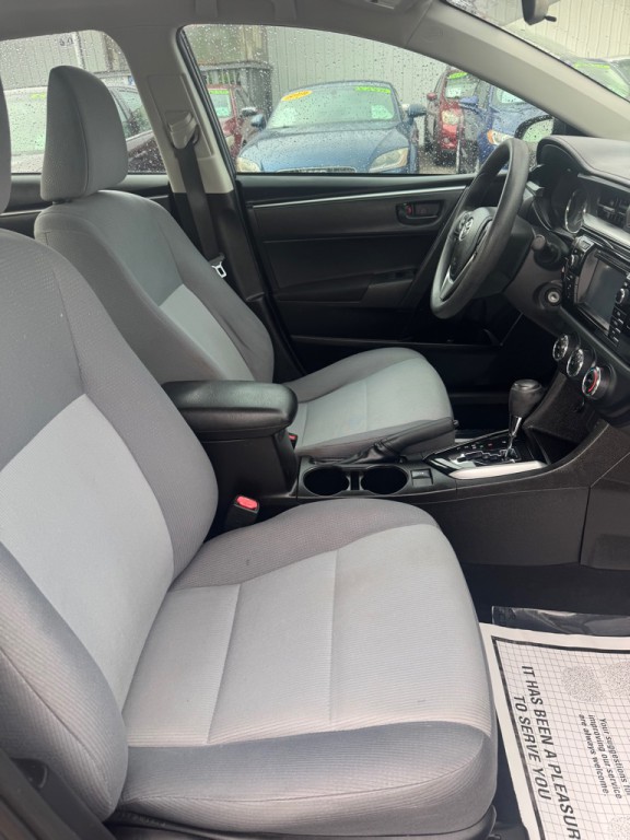 2016 Toyota Corolla Image 9