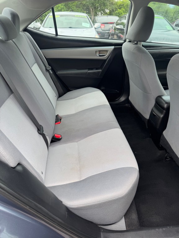 2016 Toyota Corolla Image 11