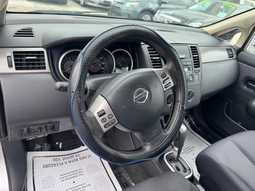 2007 Nissan Versa Image 7