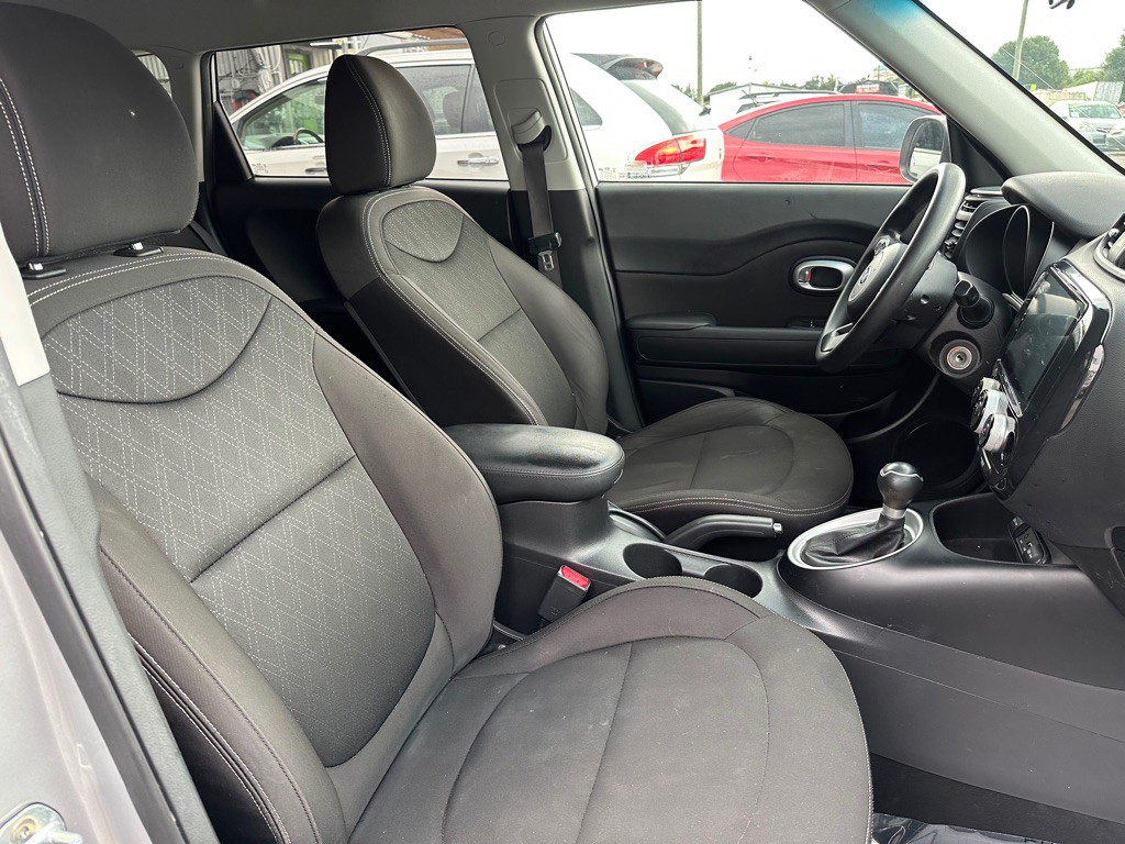 2016 Kia Soul Image 13